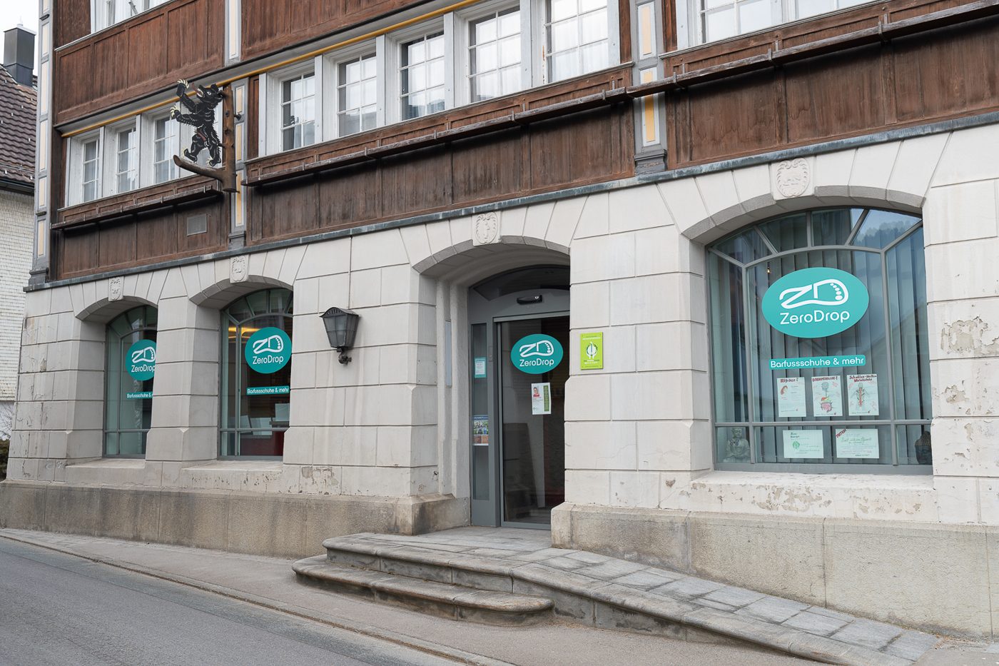 Das Ladengeschäft von ZeroDrop am Dorfplatz in Urnäsch von aussen